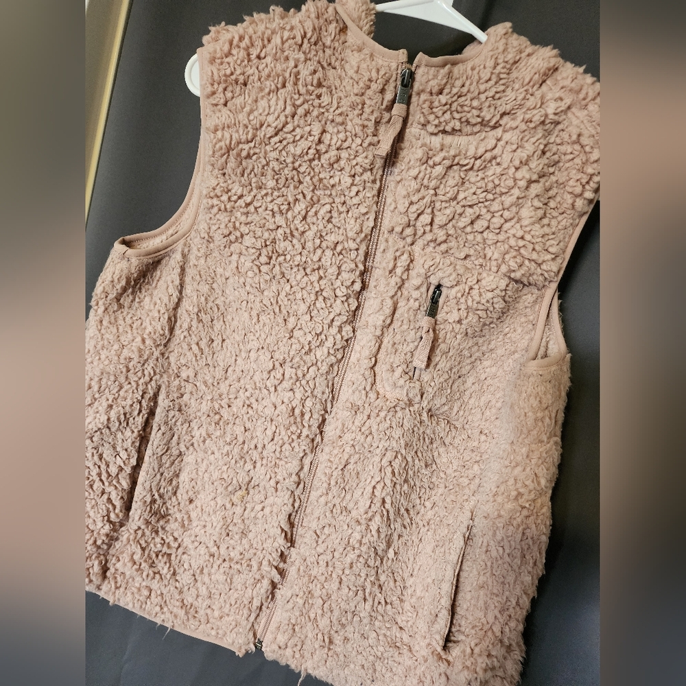 Weatherproof Vintage hooded vest, Women's Medium Pink Teddy Hooded Vest - Picture 2 of 7